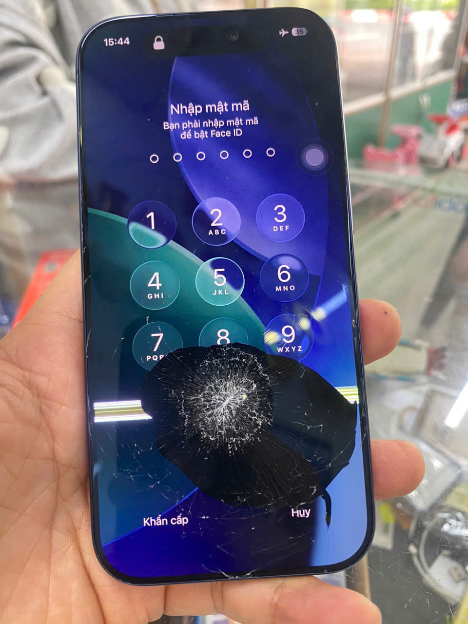 Thay màn hình iPhone 17 Pro tại Táo Cười Cần Thơ